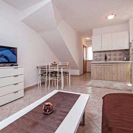 Apartmani Sara-Andrea Rovinj Eksteriør bilde